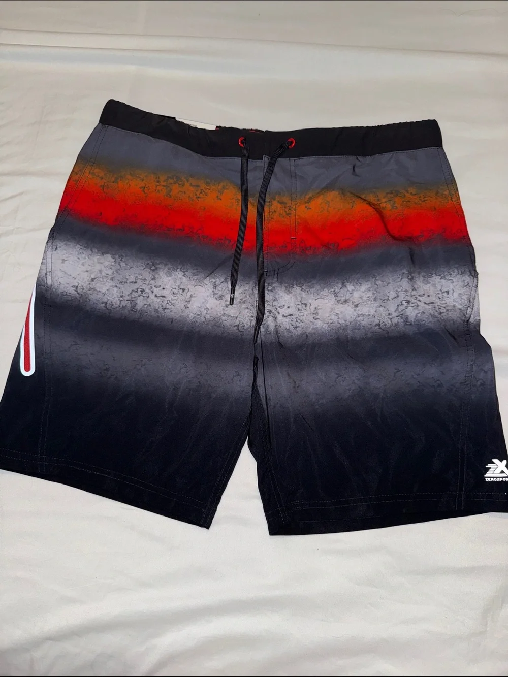 NWT ZeroXposur Men's Gradient Stripe Swim Shorts